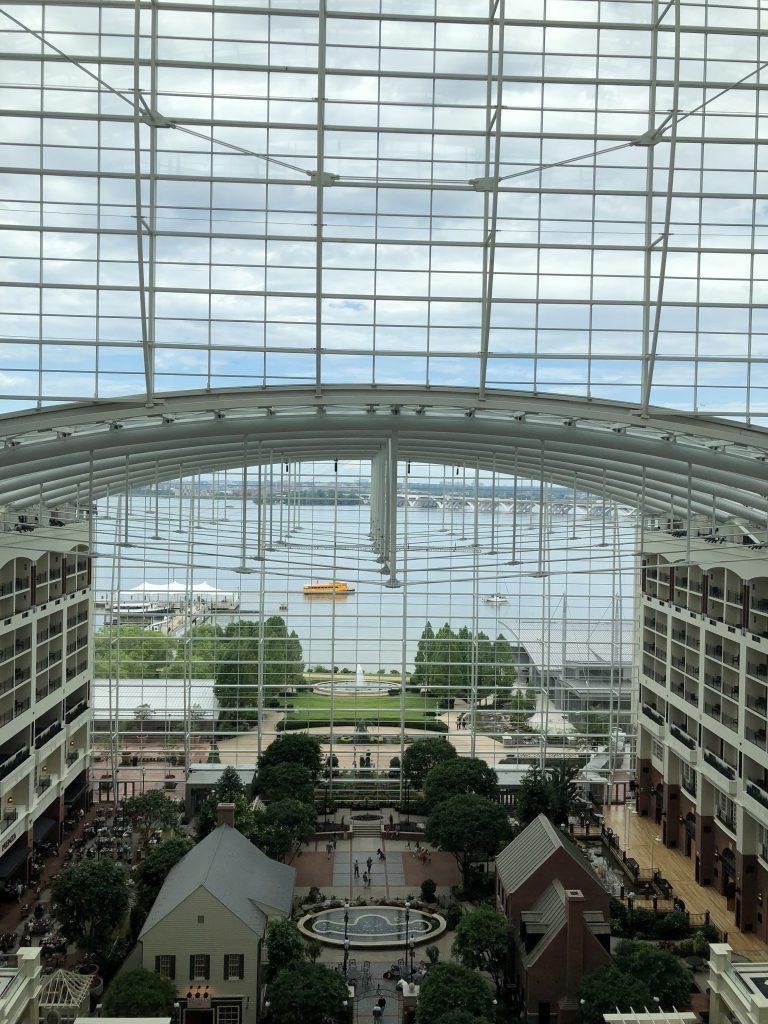 Shop-&-Stay-at-National-Harbor