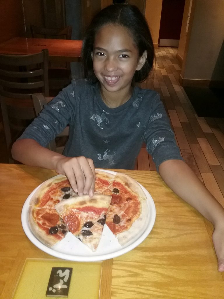 Halloween-Kids-Pizza-Party-at-Matchbox